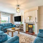 Cliff View Holiday home West Marton