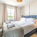 Holiday home Cliff View West Marton